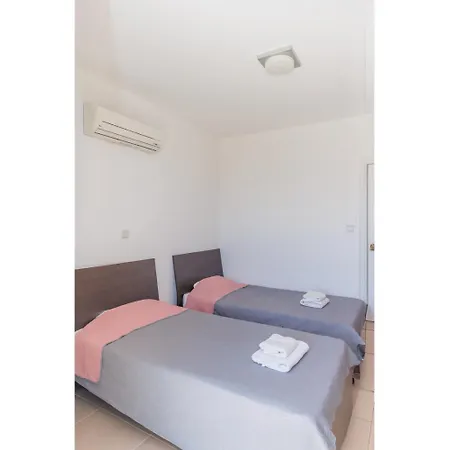 Villa Coral Bay 5 *