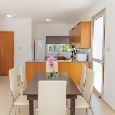Coral Bay 5 Villa