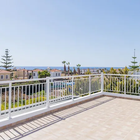 Coral Bay 5 *
