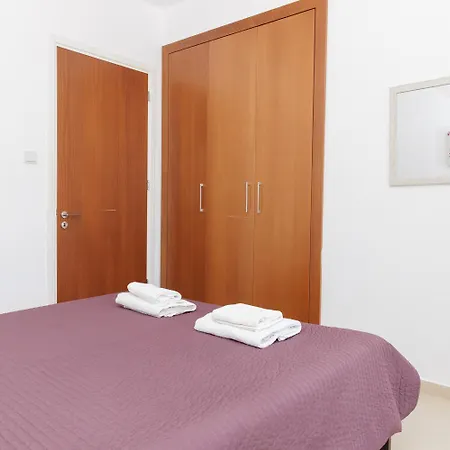 Coral Bay 5