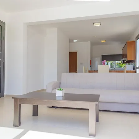 Willa Coral Bay 5 *