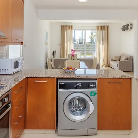 Coral Bay 5